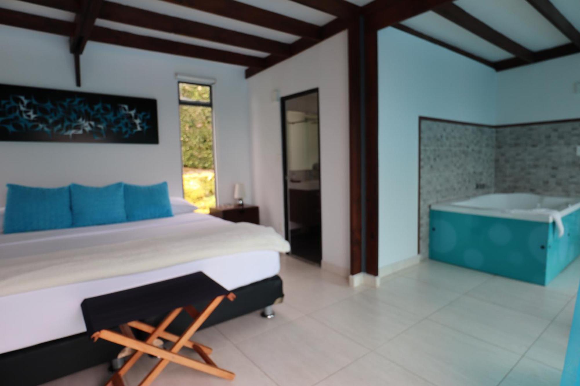 Hotel Syvanna Wellness And Spa Cerritos Екстер'єр фото