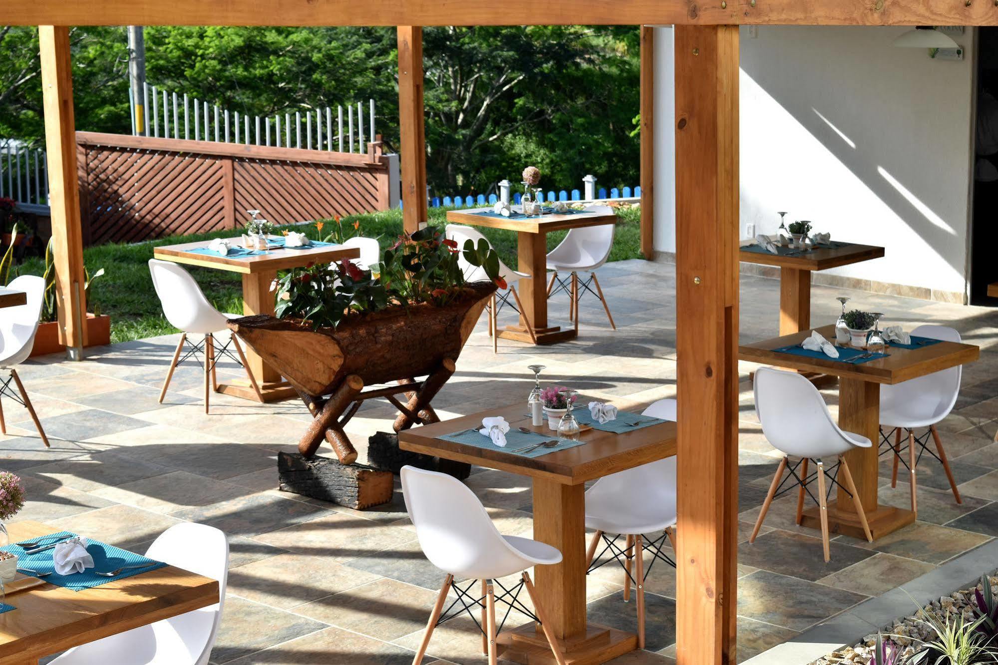 Hotel Syvanna Wellness And Spa Cerritos Екстер'єр фото