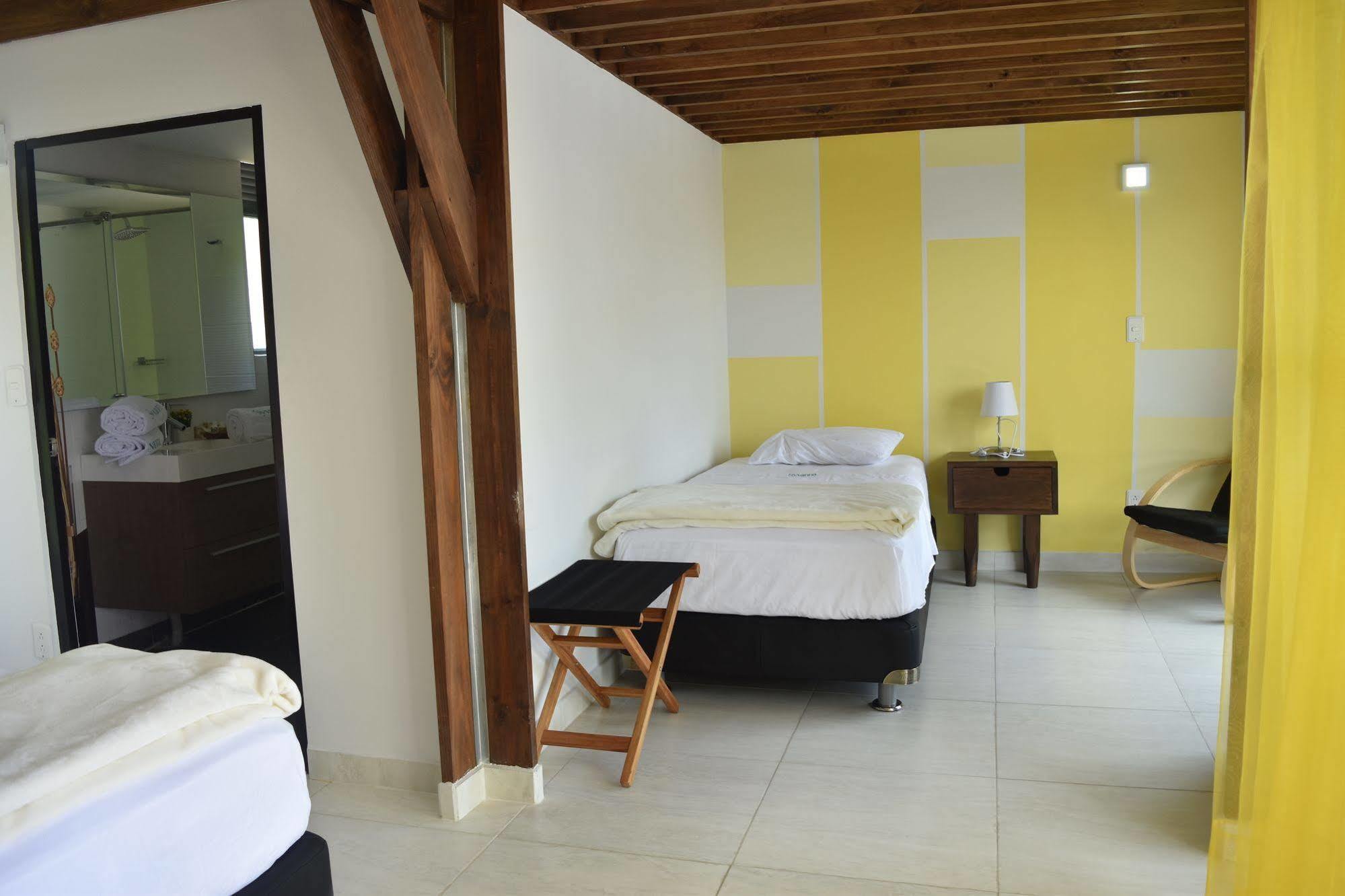 Hotel Syvanna Wellness And Spa Cerritos Екстер'єр фото